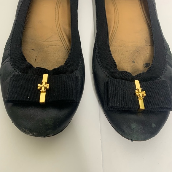 Tory Burch Black TLC Sedgewick Leather Flats W/ Gold Bow Detailing Size 9M - Picture 3 of 16